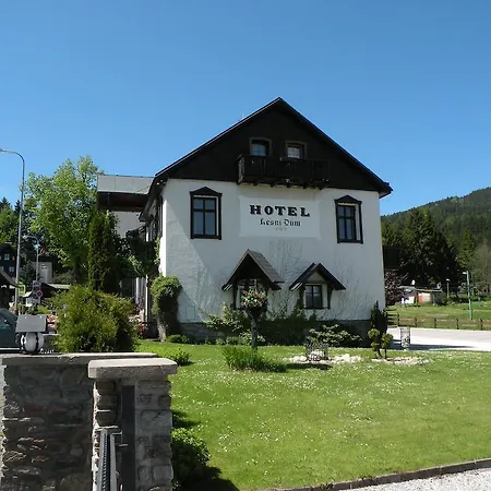 Lesni Dum Hotel