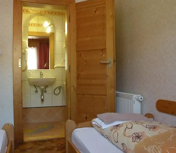 Lesni Dum Hotel