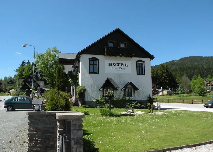 Lesni Dum Hotel